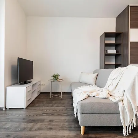 Appartement Alure Residences 14 & 24h Self Check-in, Private Parking In Front Of The Building Included, New Building, Center Banská Bystrica