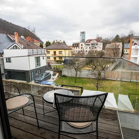 Apartmán Alure Residences 14 & 24h Self Check-in, Private Parking In Front Of The Building Included, New Building, Center